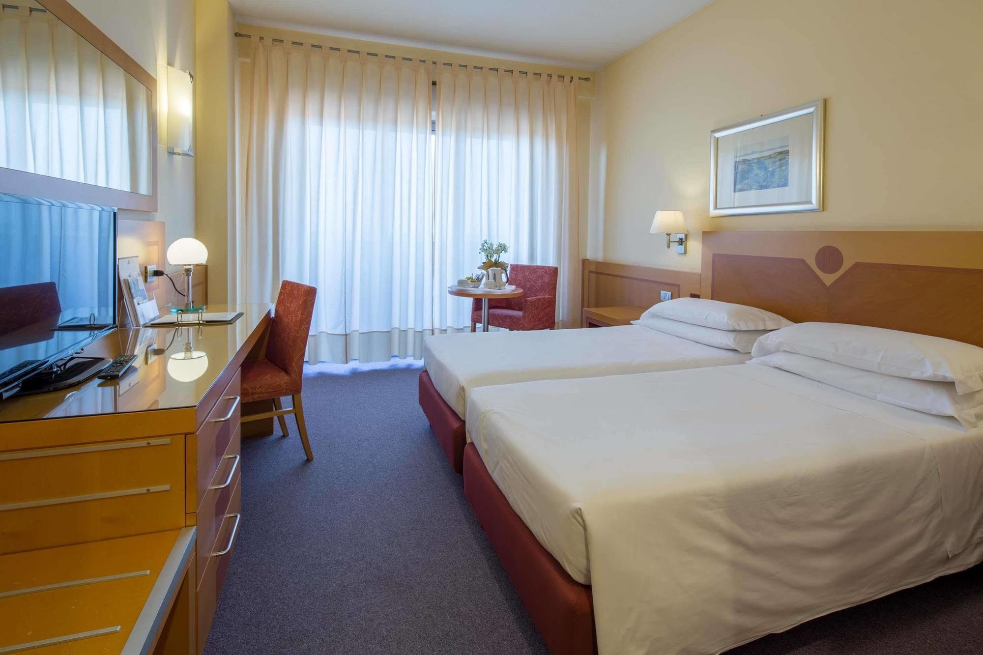 Best Western Hotel I Triangoli Infernetto Екстер'єр фото